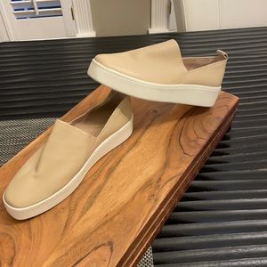NWOT Vince Tan Casual Shoes